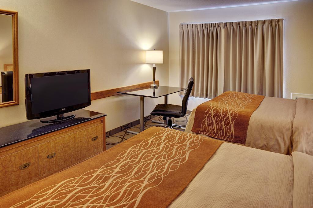 Comfort Inn Brandon Buitenkant foto